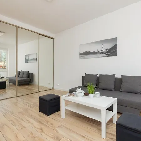 Apartment Bright And Quiet Studio With Balcony In The Center Of By Renters